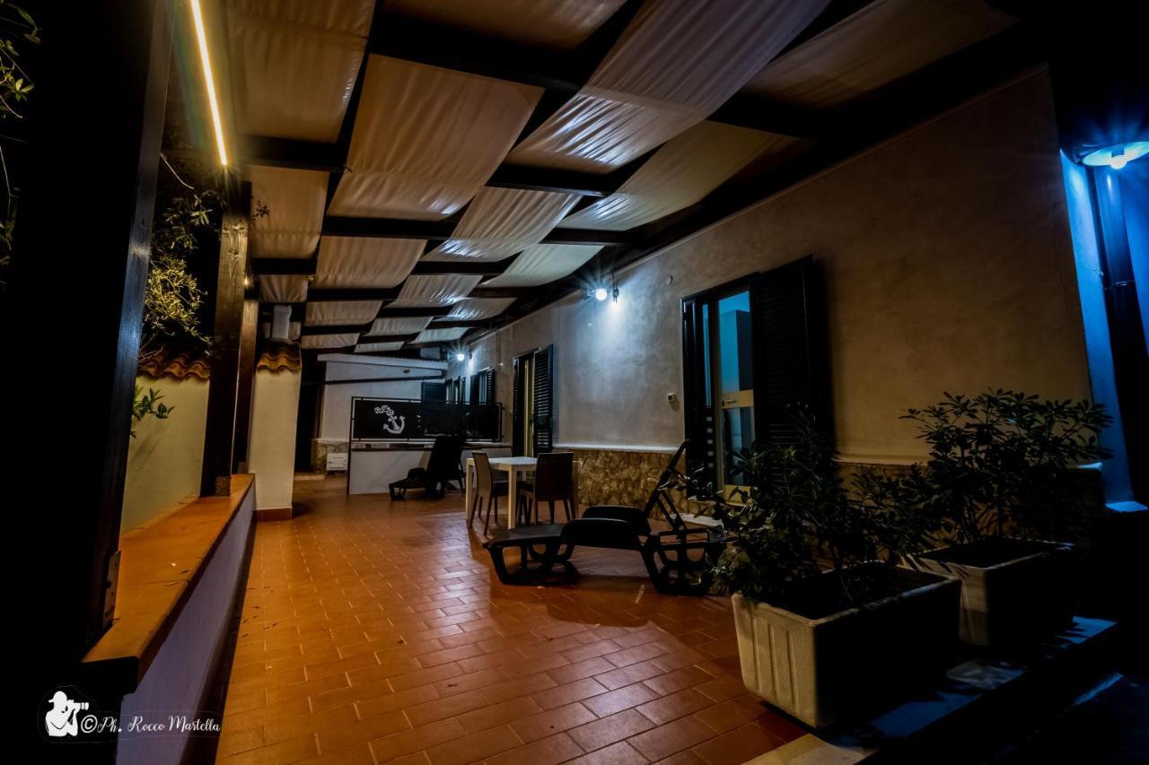 Villa Anna Residence Rodi ローディ・ガルガーニコ エクステリア 写真